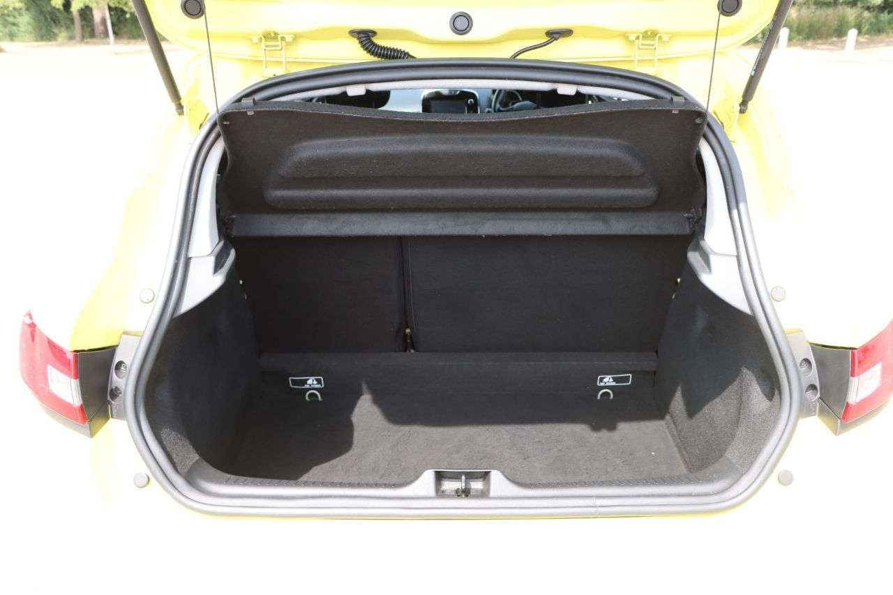 2014 RENAULT CLIO 2014 RENAULT CLIO
