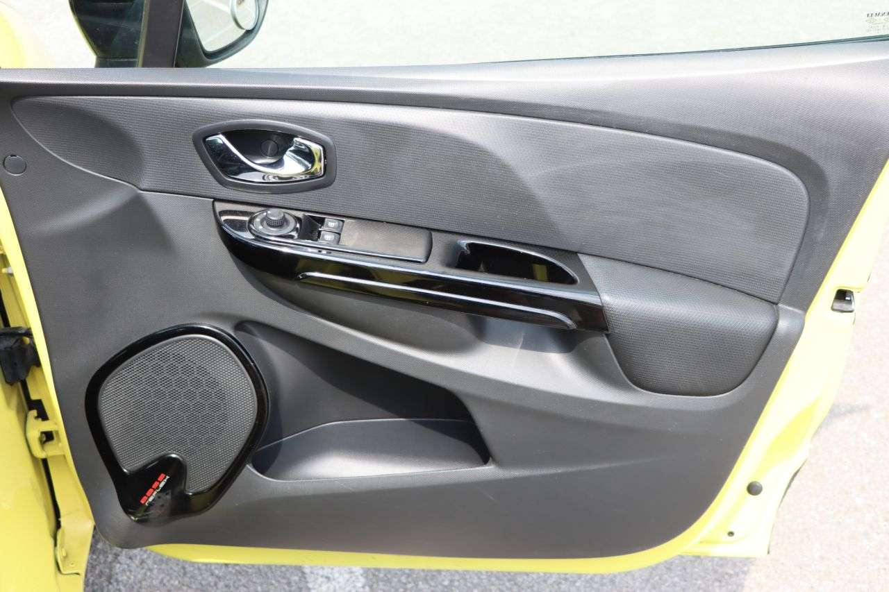 2014 RENAULT CLIO 2014 RENAULT CLIO