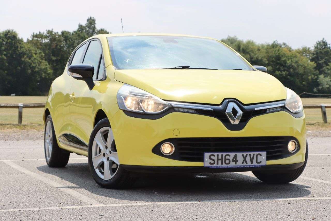 A 2014 RENAULT CLIO 1.2 16V Dynamique MediaNav Hatchback 5dr Petrol Manual Euro 5 (75 ps) Just A 2014 RENAULT CLIO 1.2 16V Dynamique MediaNav Hatchback 5dr Petrol Manual Euro 5 (75 ps) Just