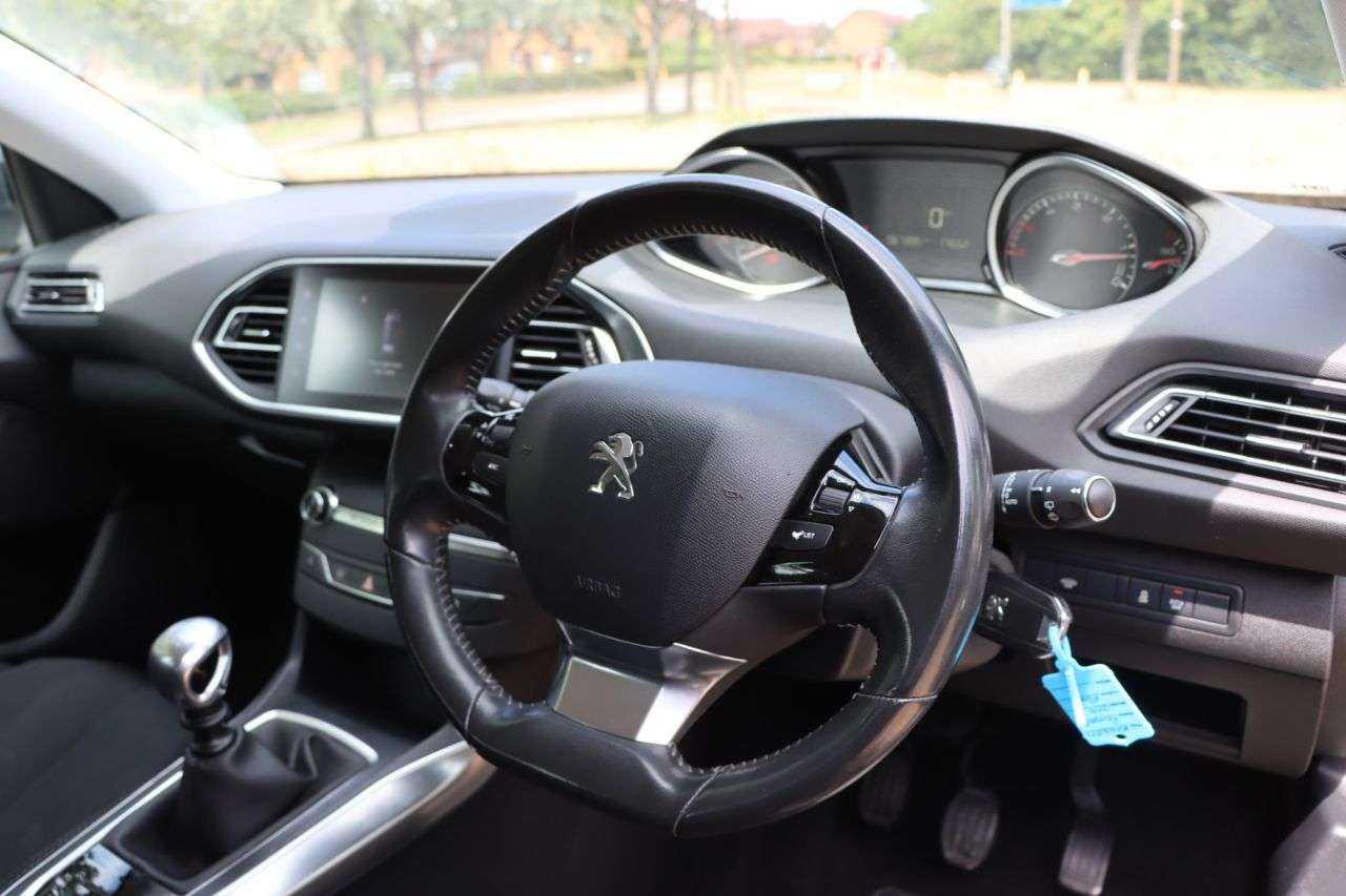 2014 PEUGEOT 308 2014 PEUGEOT 308