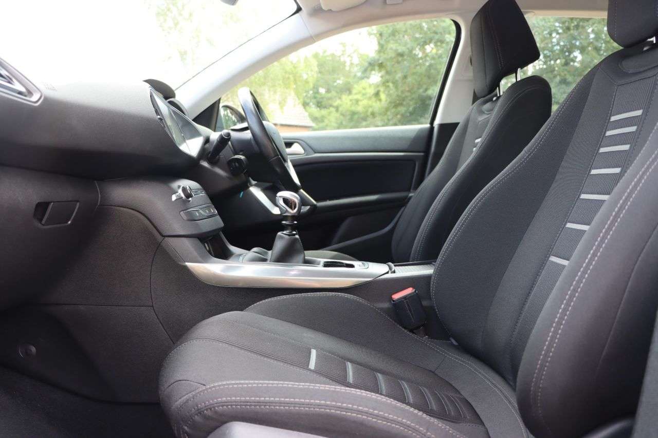 2014 PEUGEOT 308 2014 PEUGEOT 308
