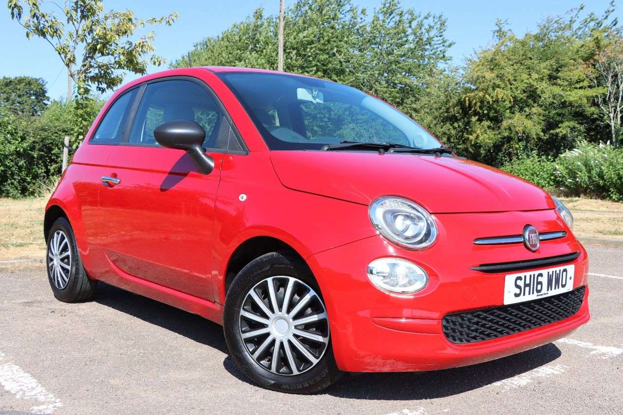 A 2016 FIAT 500 1.2 Pop Hatchback 3dr Petrol Manual Euro 6 (s/s) (69 bhp) Just Serviced Rea A 2016 FIAT 500 1.2 Pop Hatchback 3dr Petrol Manual Euro 6 (s/s) (69 bhp) Just Serviced Rea