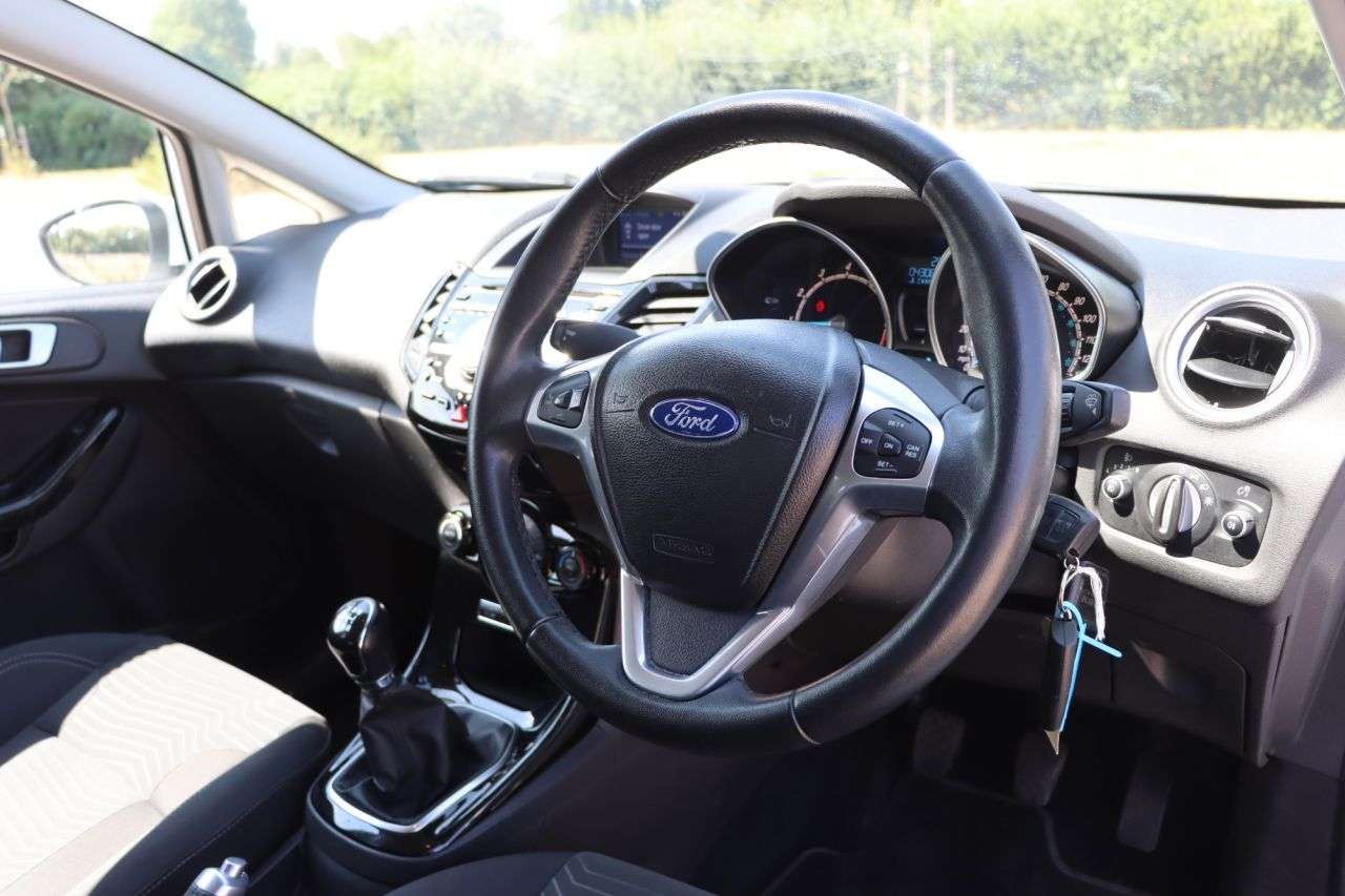 2013 FORD FIESTA 2013 FORD FIESTA