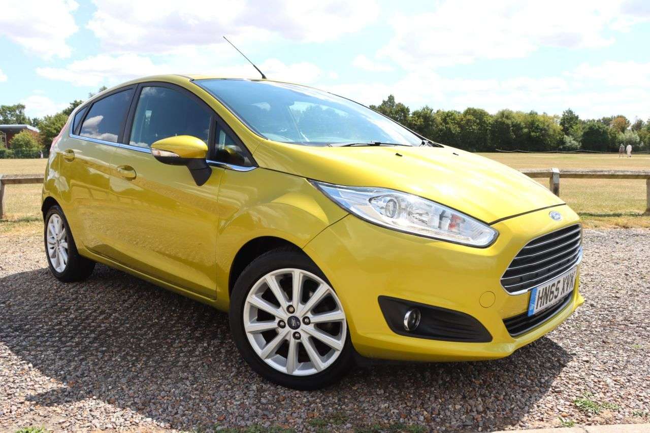A 2015 FORD FIESTA 1.0T EcoBoost Titanium Hatchback 5dr Petrol Manual Euro 6 (s/s) (100 ps) Ju A 2015 FORD FIESTA 1.0T EcoBoost Titanium Hatchback 5dr Petrol Manual Euro 6 (s/s) (100 ps) Ju