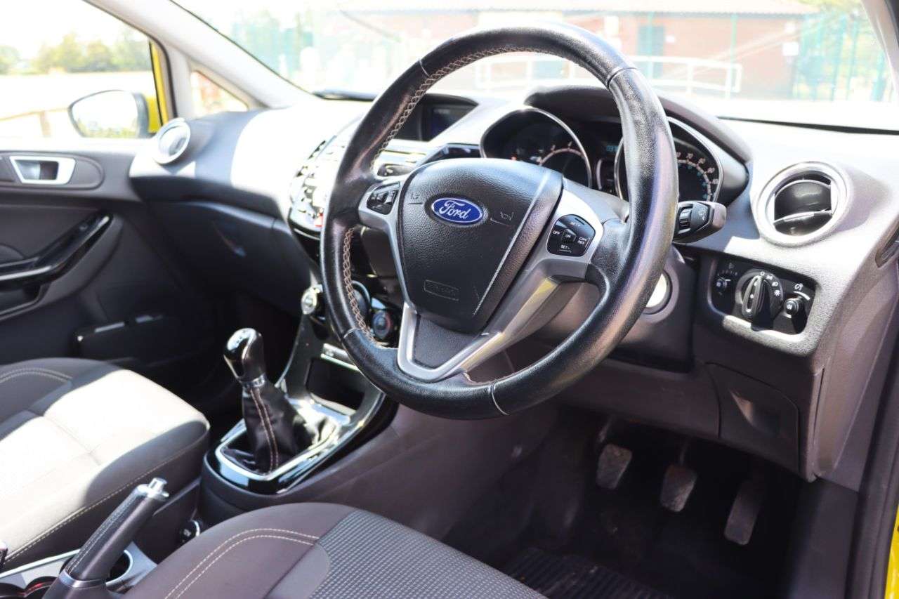 2015 FORD FIESTA 2015 FORD FIESTA