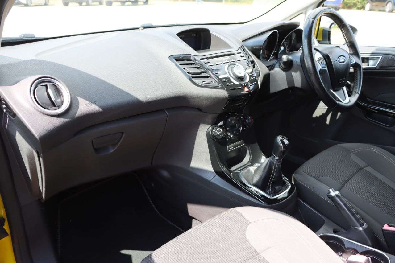 2015 FORD FIESTA 2015 FORD FIESTA