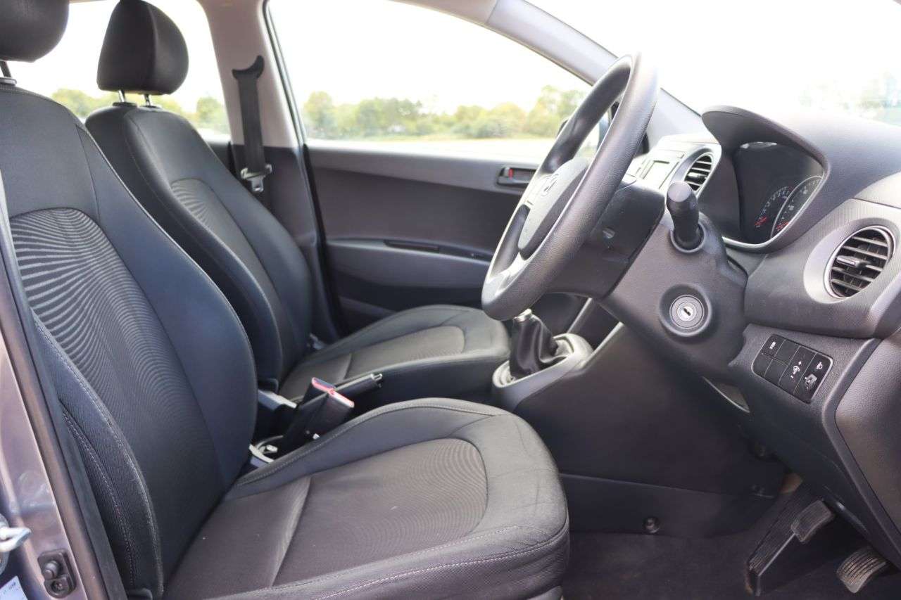 2018 HYUNDAI I10 2018 HYUNDAI I10