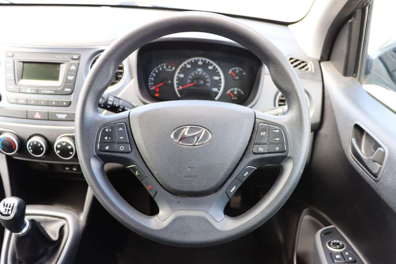 2018 HYUNDAI I10 2018 HYUNDAI I10