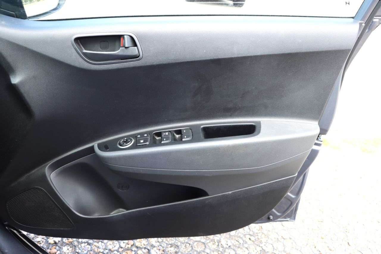 2018 HYUNDAI I10 2018 HYUNDAI I10