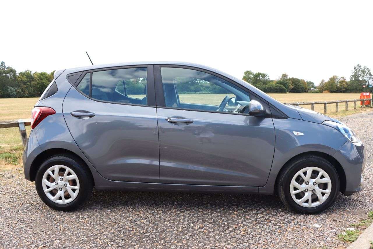 2018 HYUNDAI I10 2018 HYUNDAI I10
