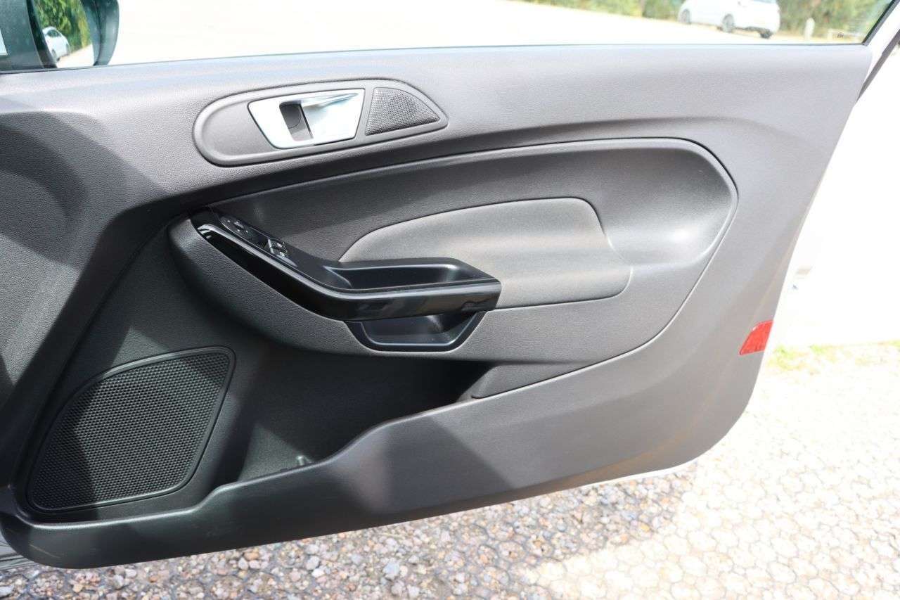 2016 FORD FIESTA 2016 FORD FIESTA