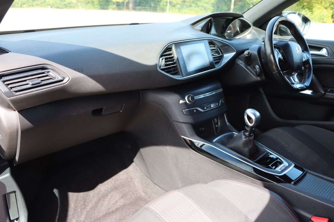 2016 PEUGEOT 308 2016 PEUGEOT 308