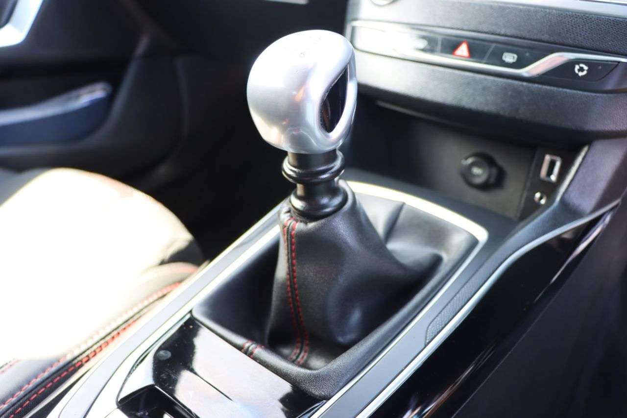 2016 PEUGEOT 308 2016 PEUGEOT 308