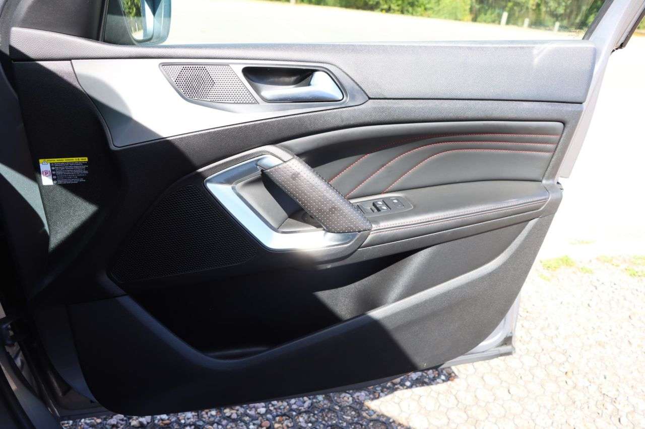 2016 PEUGEOT 308 2016 PEUGEOT 308