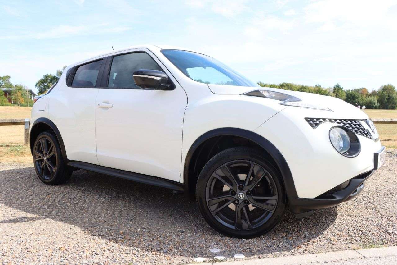 A 2015 NISSAN JUKE 1.2 DIG-T Tekna SUV 5dr Petrol Manual Euro 5 (s/s) Euro 5 (115 ps) Just Ser A 2015 NISSAN JUKE 1.2 DIG-T Tekna SUV 5dr Petrol Manual Euro 5 (s/s) Euro 5 (115 ps) Just Ser