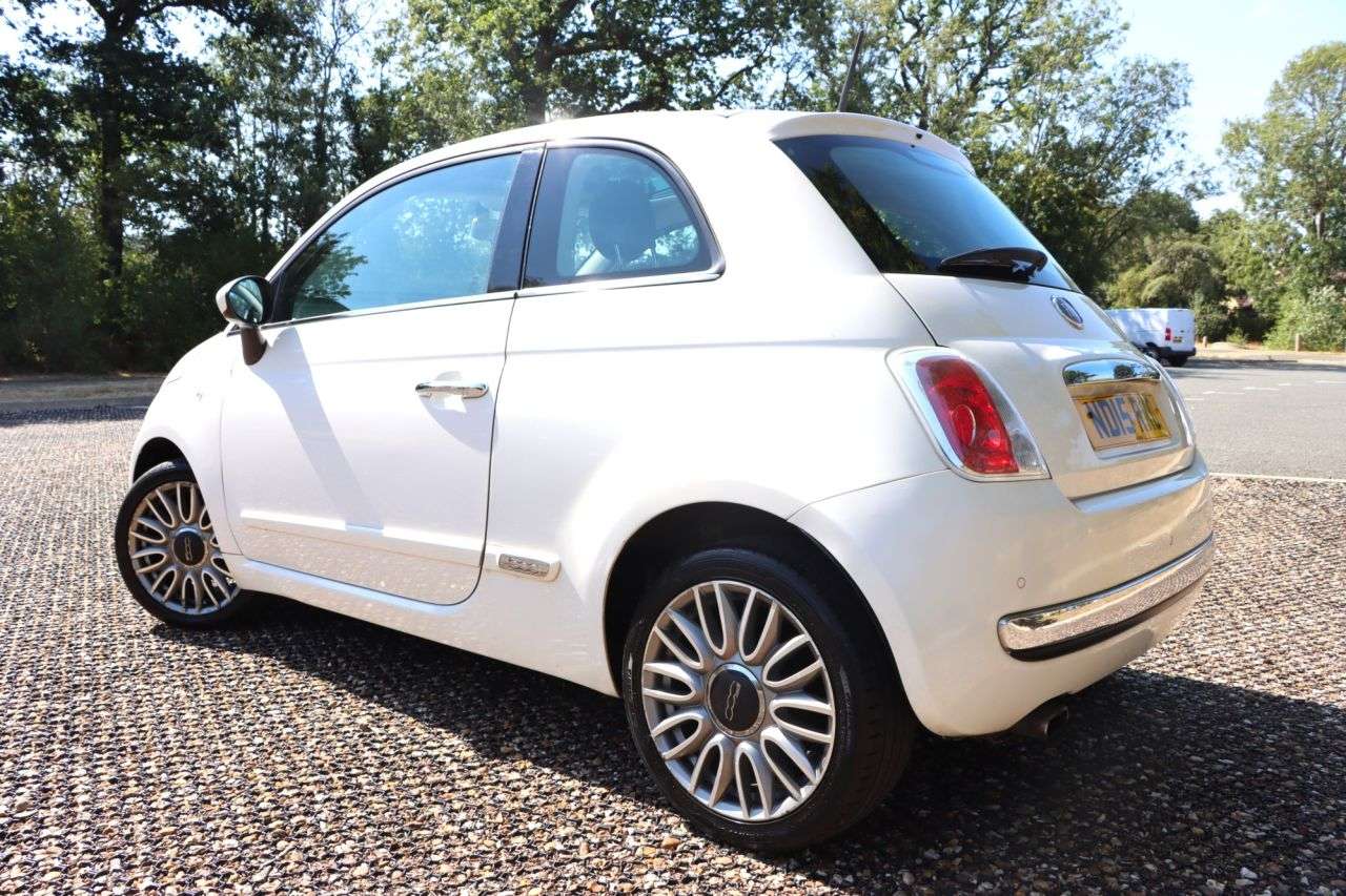 A 2015 FIAT 500 1.2 Lounge Hatchback 3dr Petrol Manual Euro 6 (s/s) (69 bhp) Just Serviced A 2015 FIAT 500 1.2 Lounge Hatchback 3dr Petrol Manual Euro 6 (s/s) (69 bhp) Just Serviced