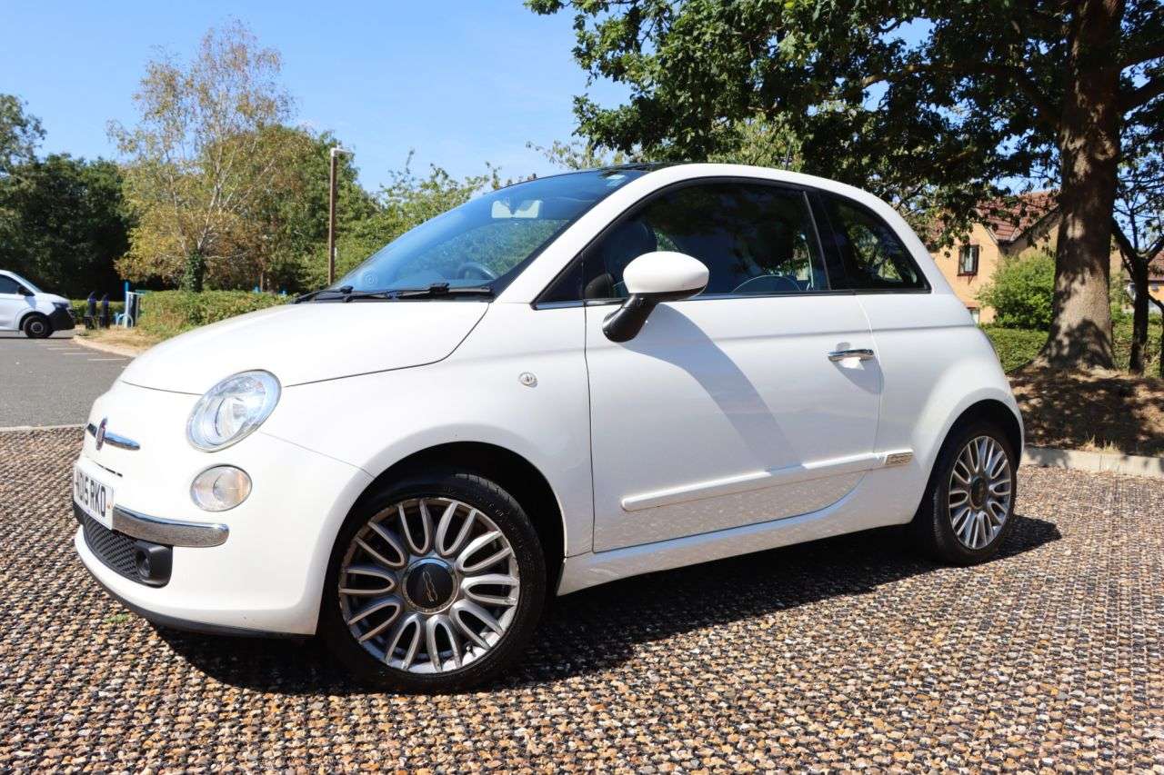 2015 FIAT 500 2015 FIAT 500