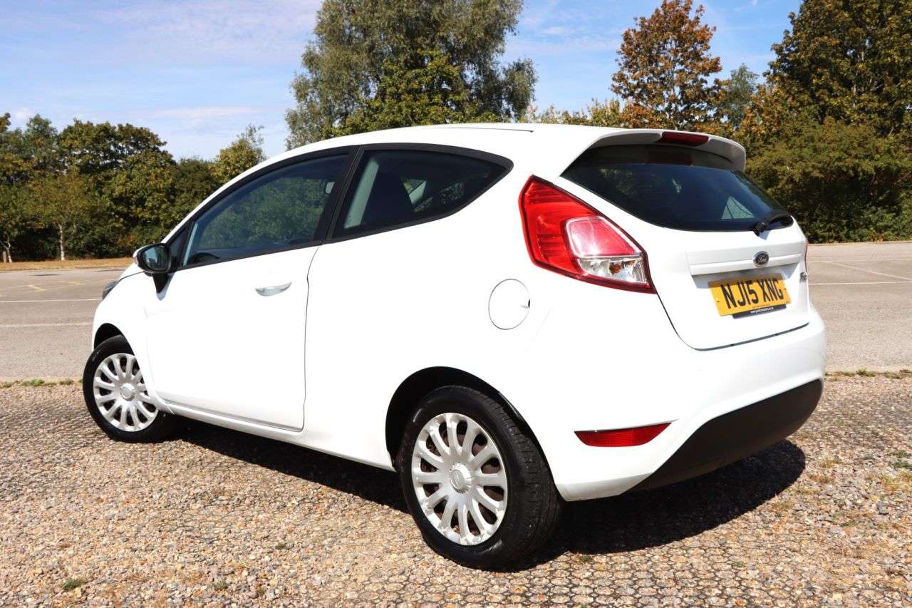 A 2015 FORD FIESTA 1.25 Style Hatchback 3dr Petrol Manual Euro 5 (82 ps) Just Serviced Ready t A 2015 FORD FIESTA 1.25 Style Hatchback 3dr Petrol Manual Euro 5 (82 ps) Just Serviced Ready t