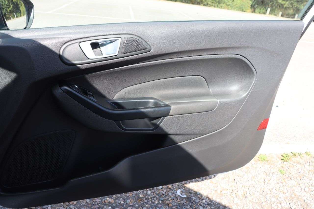 2015 FORD FIESTA 2015 FORD FIESTA