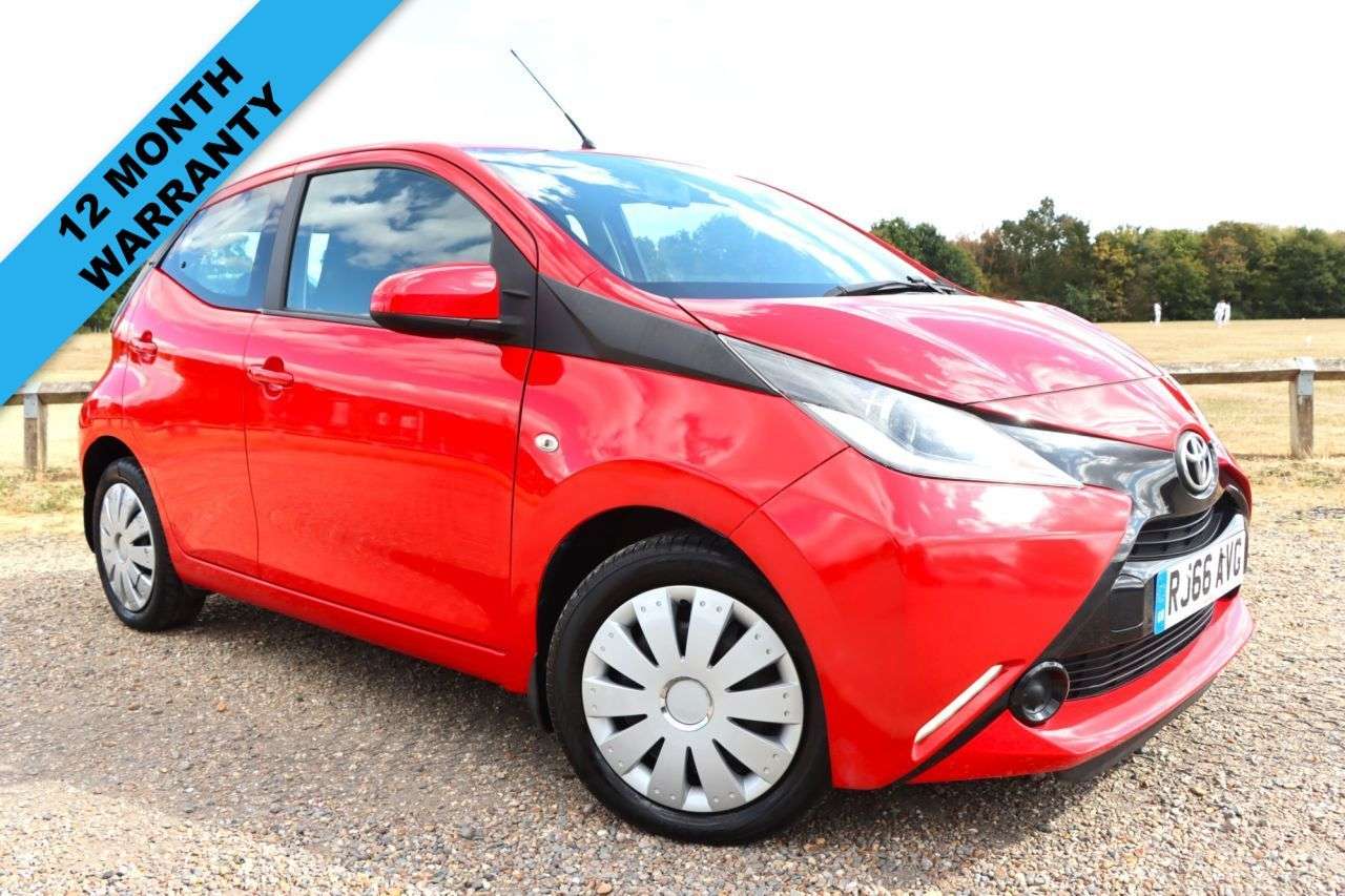 A 2016 TOYOTA AYGO 1.0 VVT-i x-play Hatchback 5dr Petrol Manual Euro 5 Euro 5 (68 ps) A 2016 TOYOTA AYGO 1.0 VVT-i x-play Hatchback 5dr Petrol Manual Euro 5 Euro 5 (68 ps)