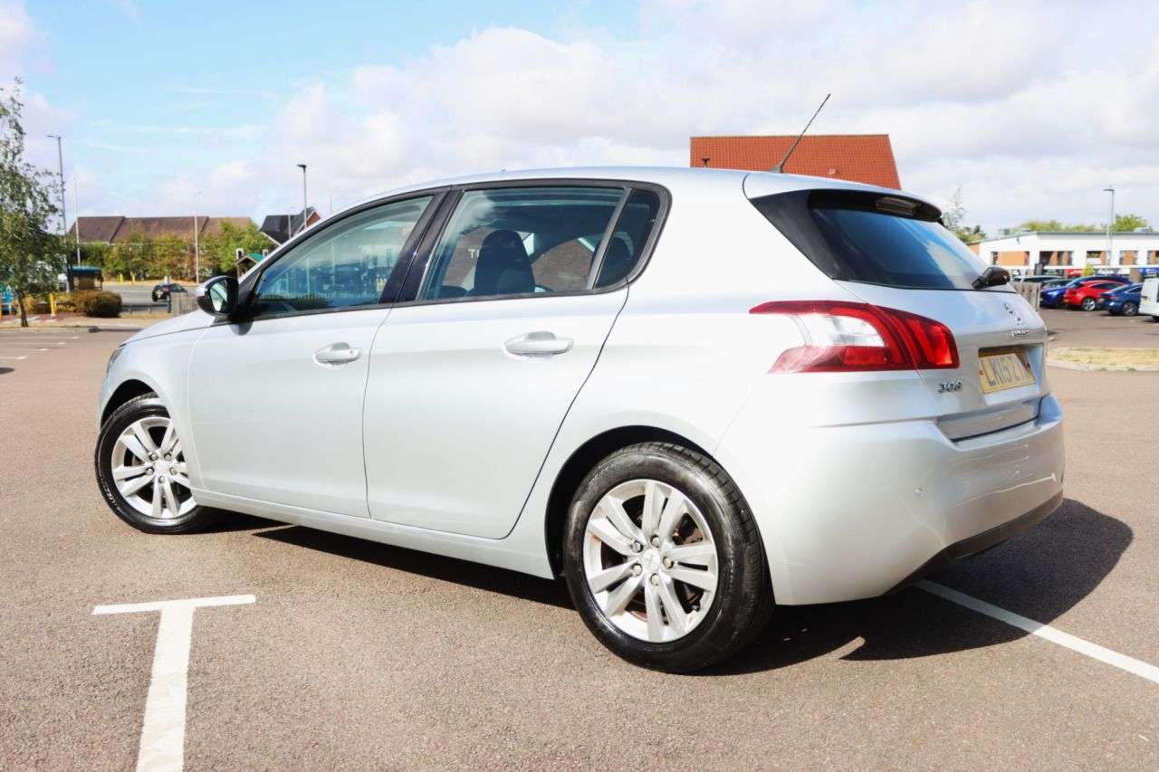 A 2015 PEUGEOT 308 1.6 HDi Active Hatchback 5dr Diesel Manual Euro 5 (s/s) (115 ps) Just Servi A 2015 PEUGEOT 308 1.6 HDi Active Hatchback 5dr Diesel Manual Euro 5 (s/s) (115 ps) Just Servi