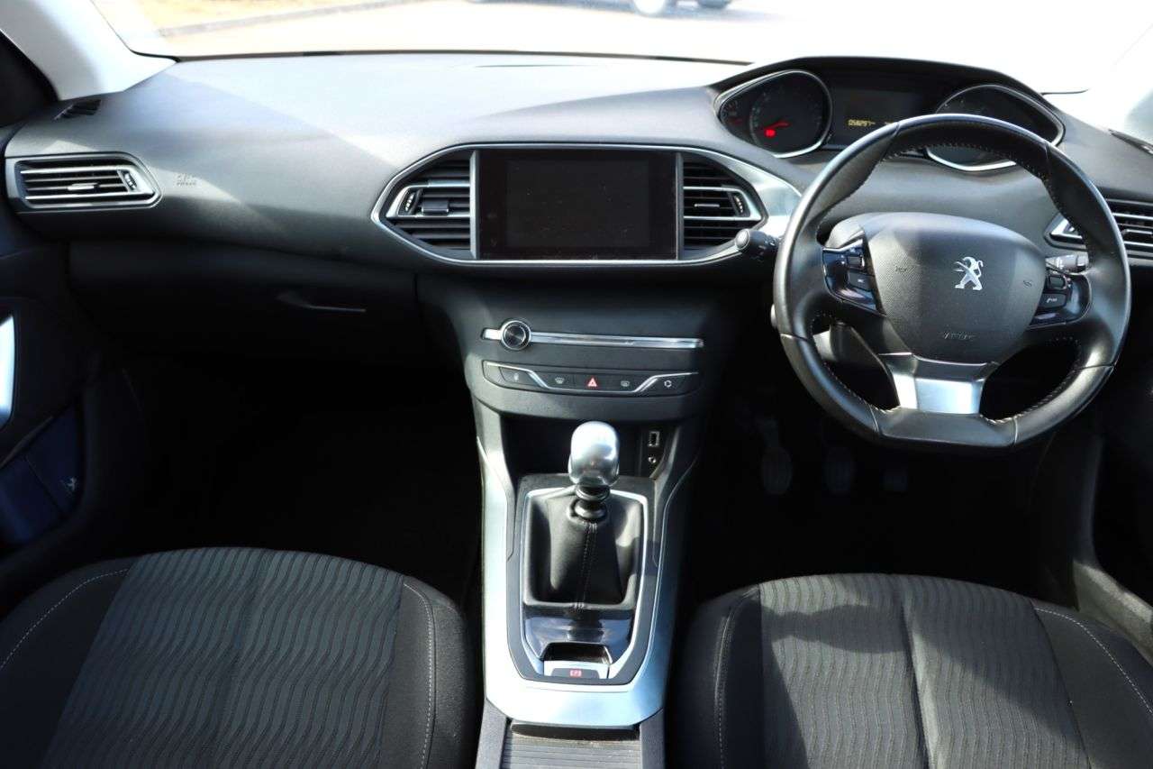2015 PEUGEOT 308 2015 PEUGEOT 308