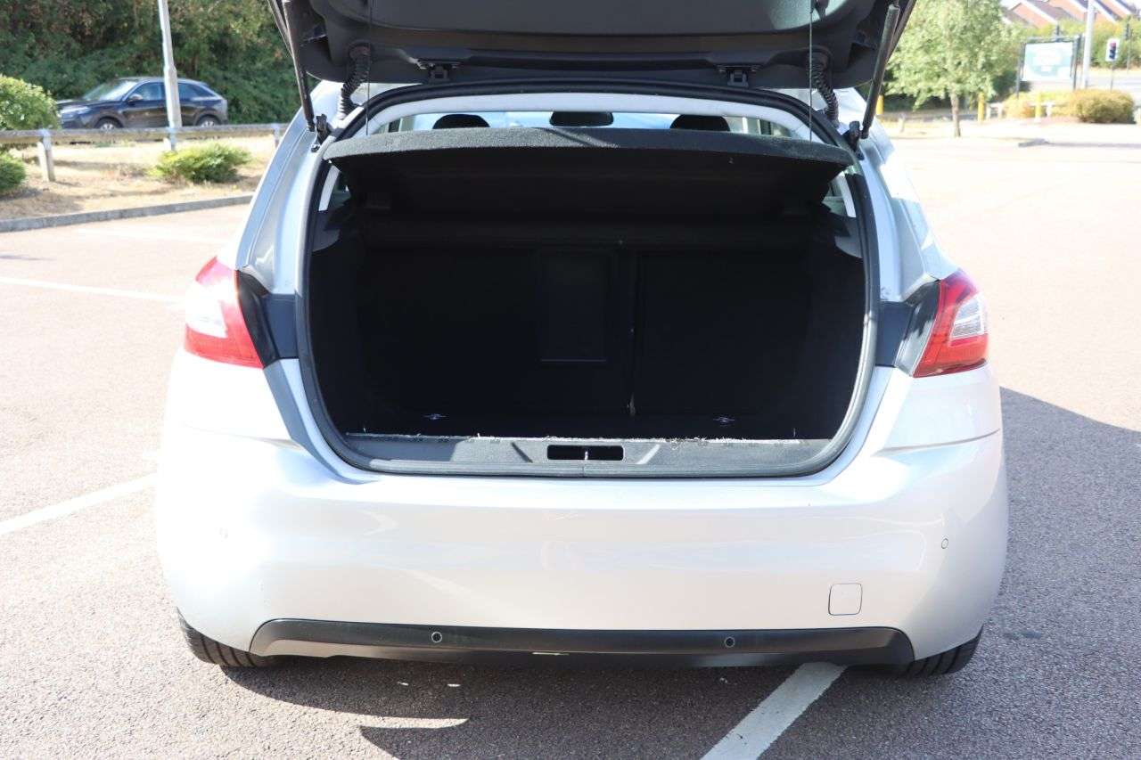2015 PEUGEOT 308 2015 PEUGEOT 308