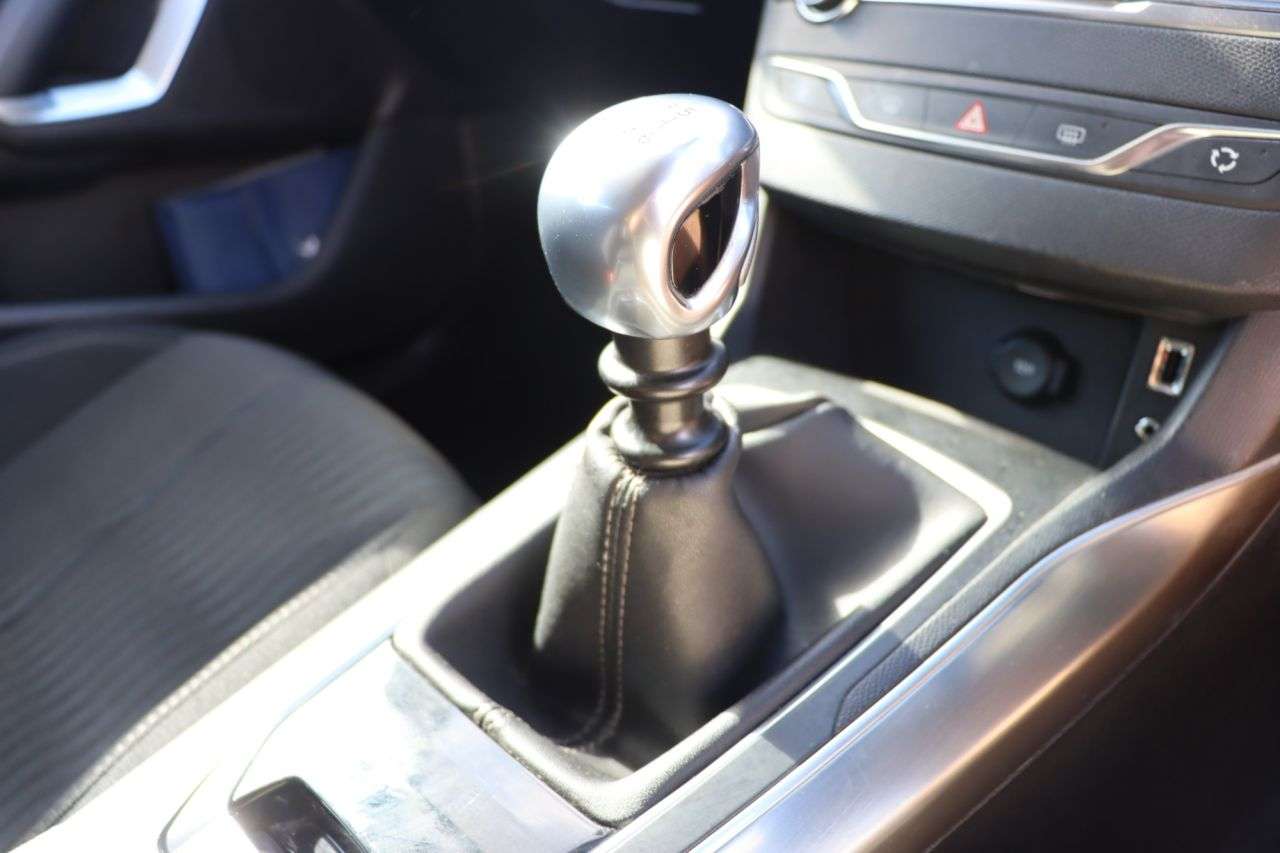 2015 PEUGEOT 308 2015 PEUGEOT 308