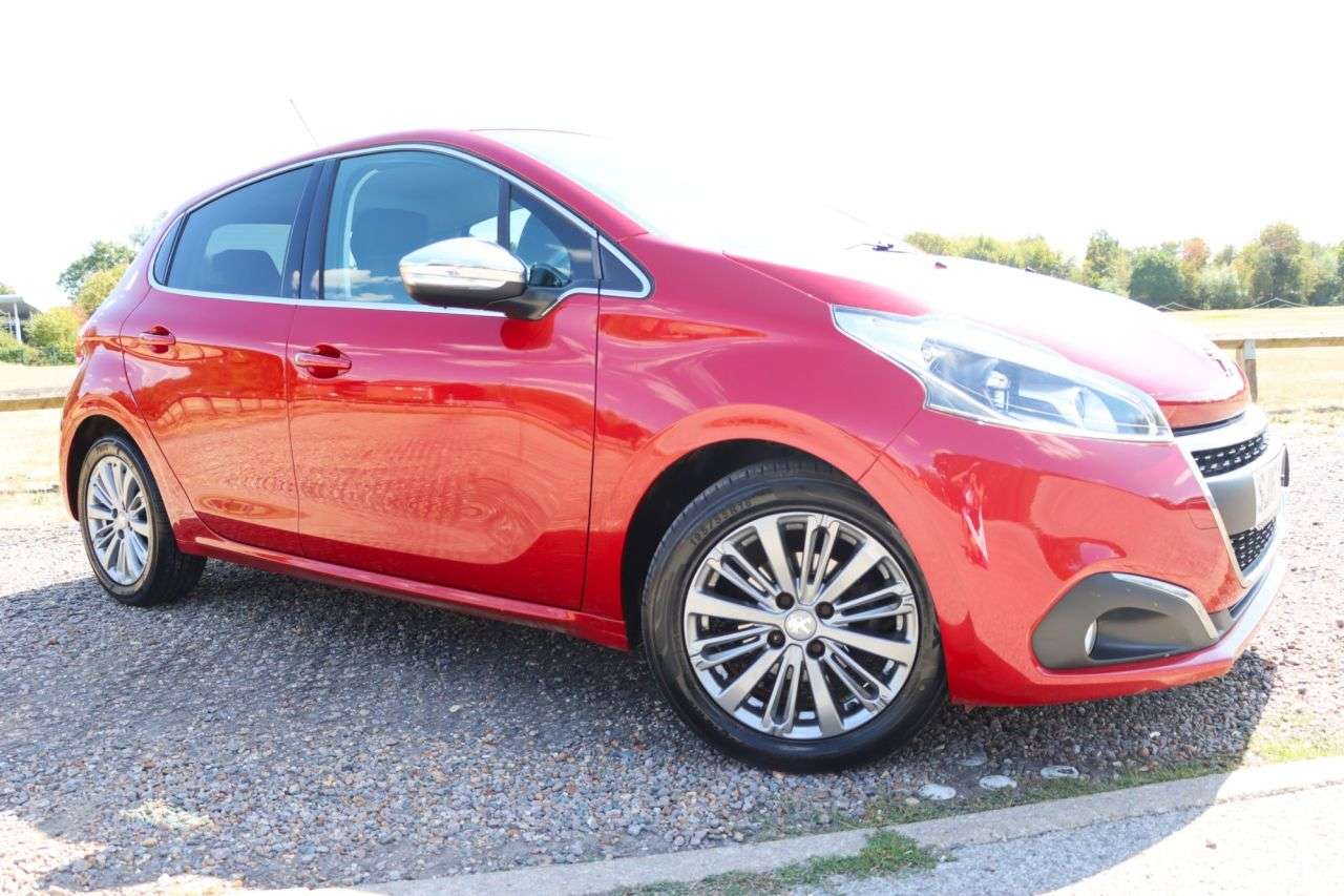 A 2016 PEUGEOT 208 1.2 PureTech Allure Hatchback 5dr Petrol Manual Euro 6 (82 ps) Just Service A 2016 PEUGEOT 208 1.2 PureTech Allure Hatchback 5dr Petrol Manual Euro 6 (82 ps) Just Service