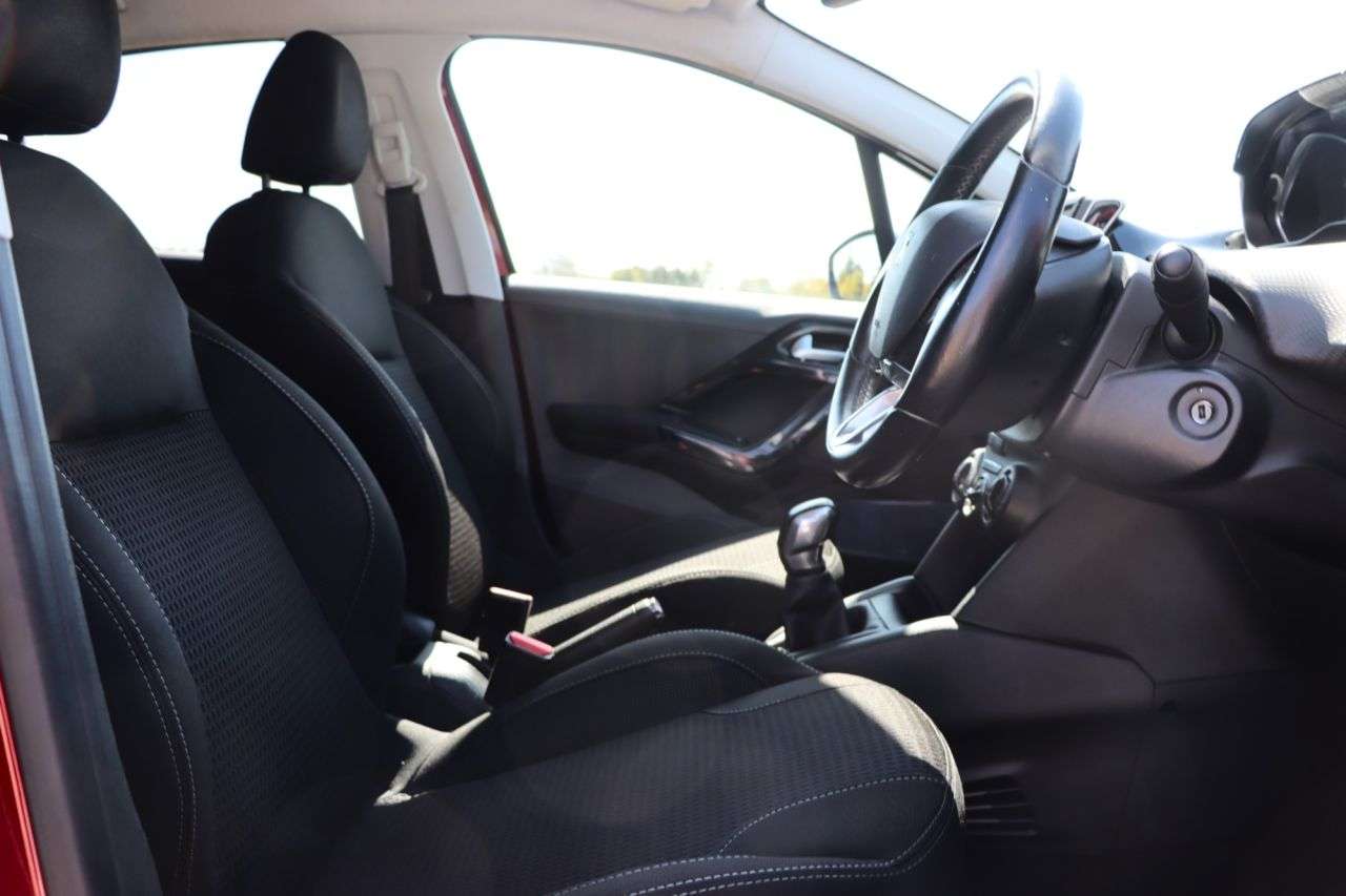 2016 PEUGEOT 208 2016 PEUGEOT 208