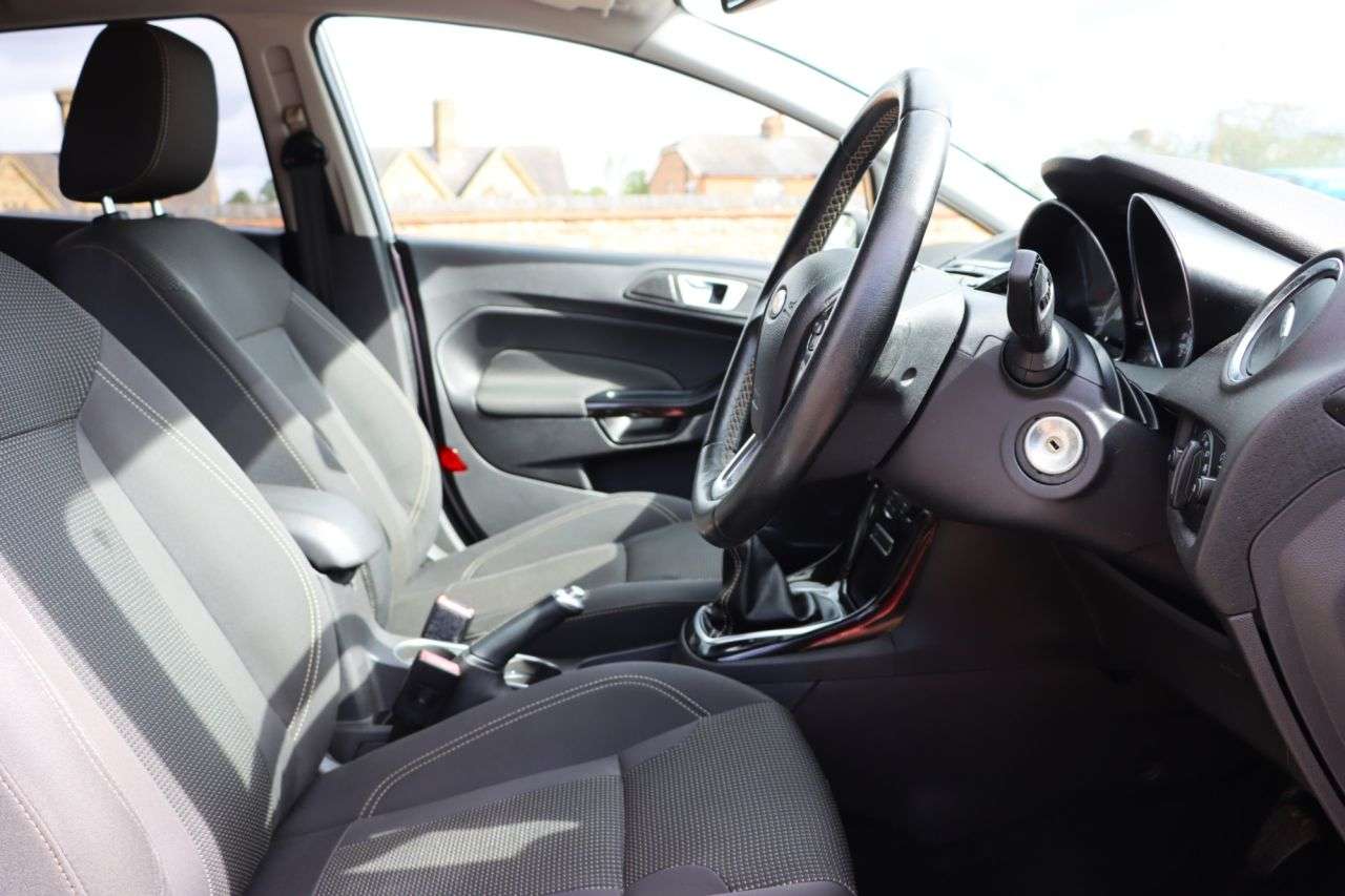 2015 FORD FIESTA 2015 FORD FIESTA