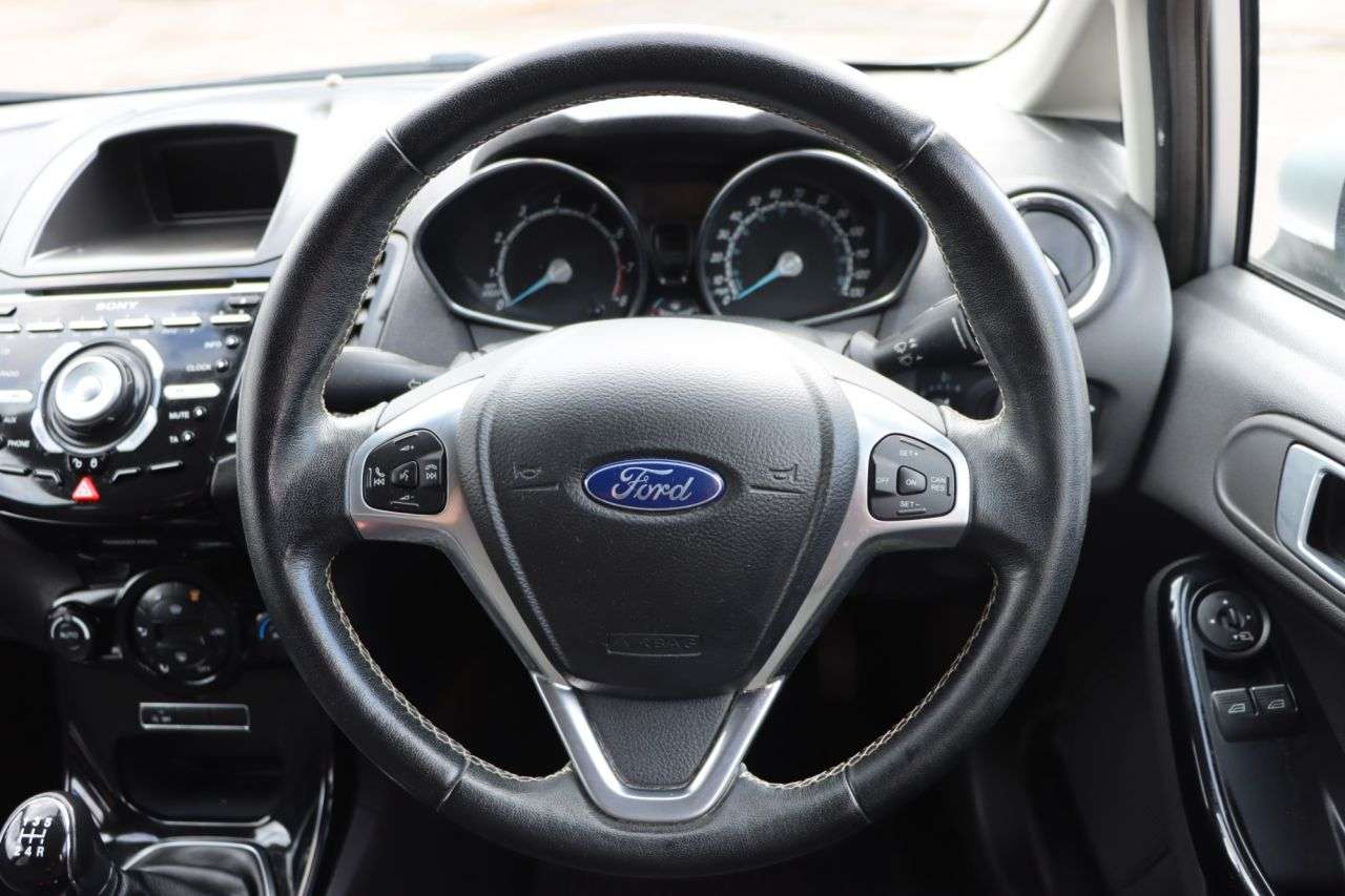 2015 FORD FIESTA 2015 FORD FIESTA