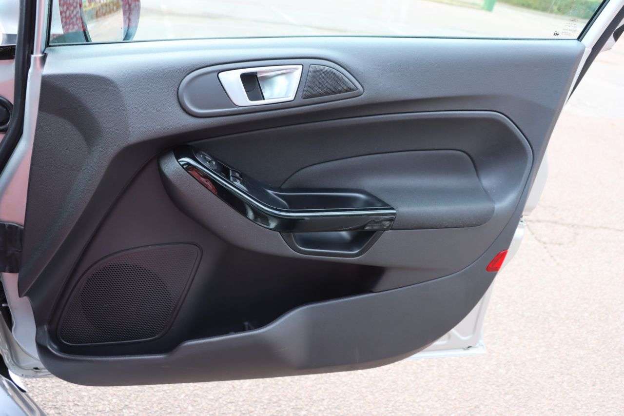 2015 FORD FIESTA 2015 FORD FIESTA