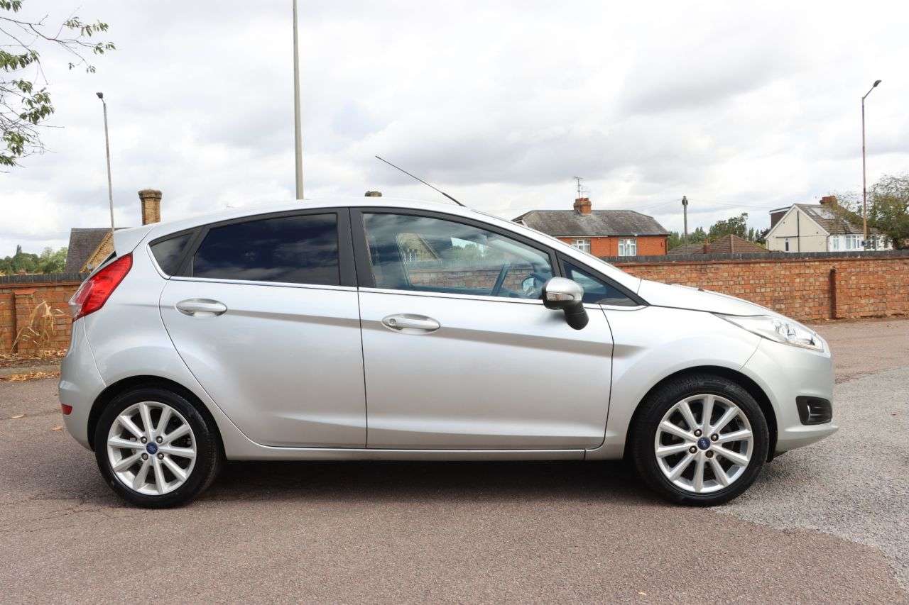2015 FORD FIESTA 2015 FORD FIESTA
