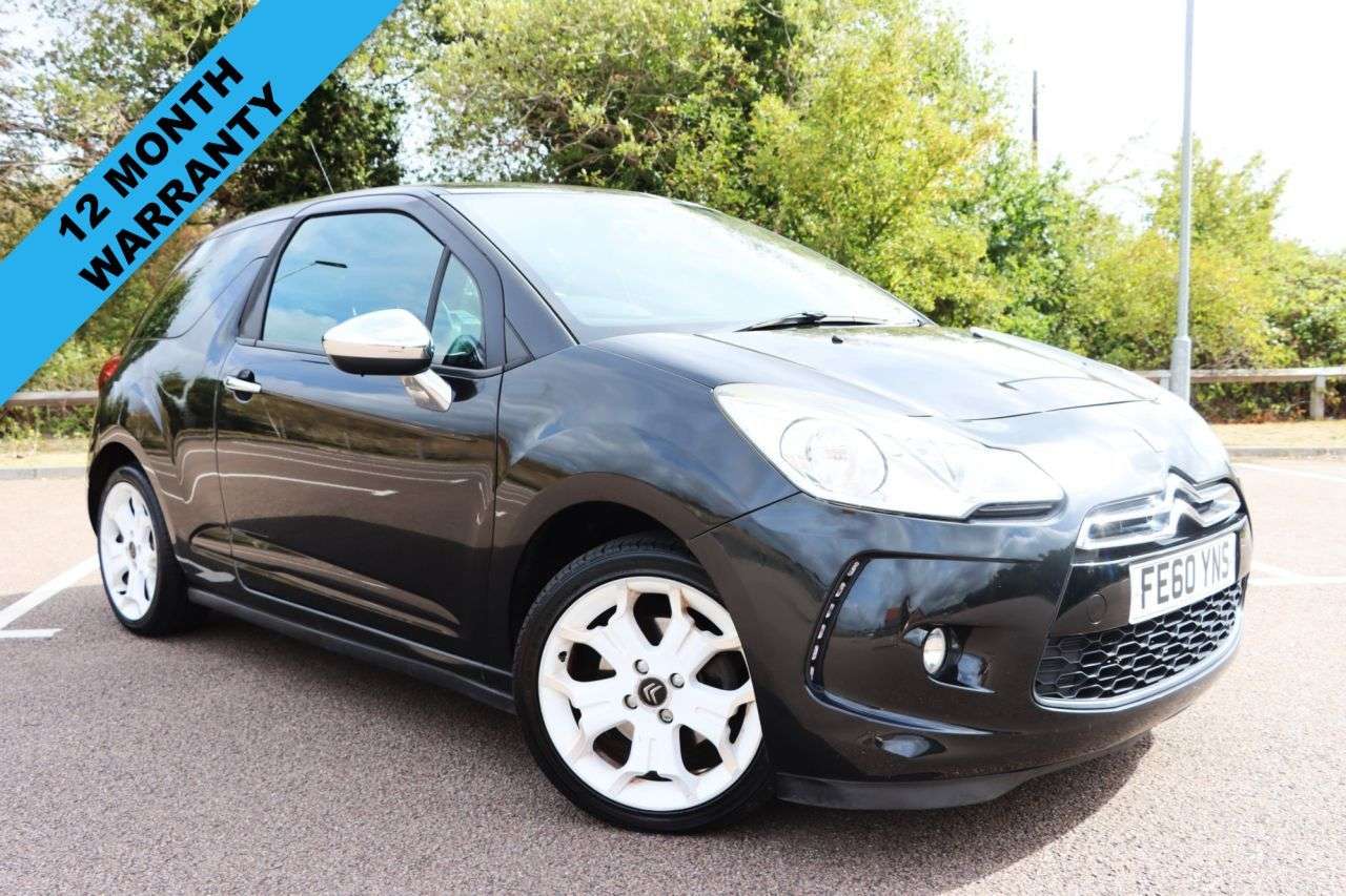 A 2010 CITROEN DS3 1.6 VTi White Hatchback 3dr Petrol Manual Euro 5 (120 ps) Just Serviced Rea A 2010 CITROEN DS3 1.6 VTi White Hatchback 3dr Petrol Manual Euro 5 (120 ps) Just Serviced Rea