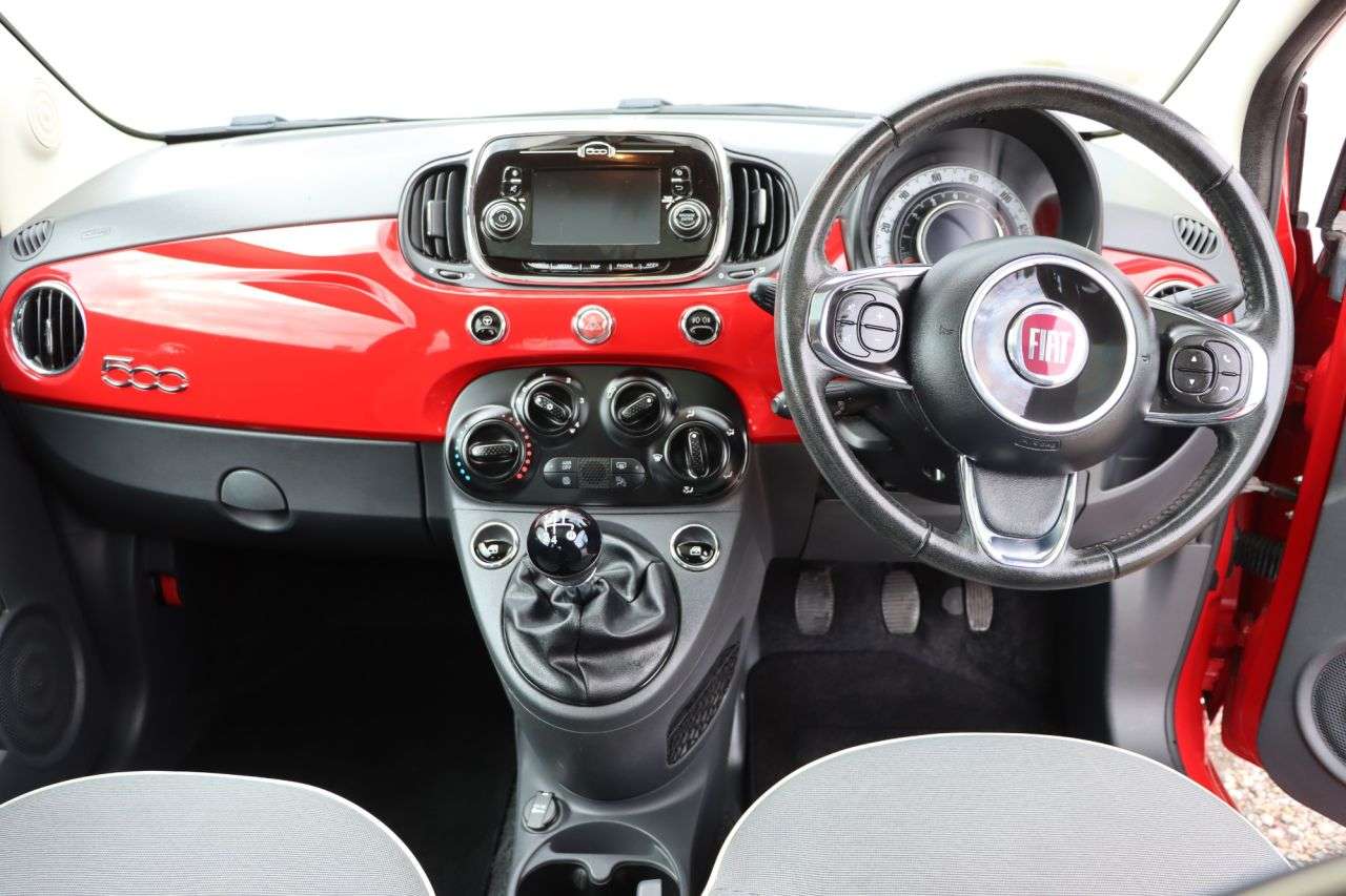 2017 FIAT 500 2017 FIAT 500