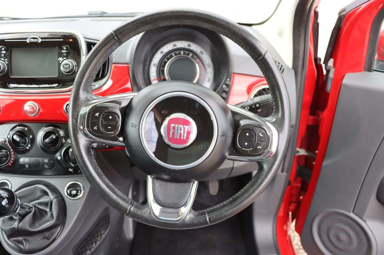 2017 FIAT 500 2017 FIAT 500