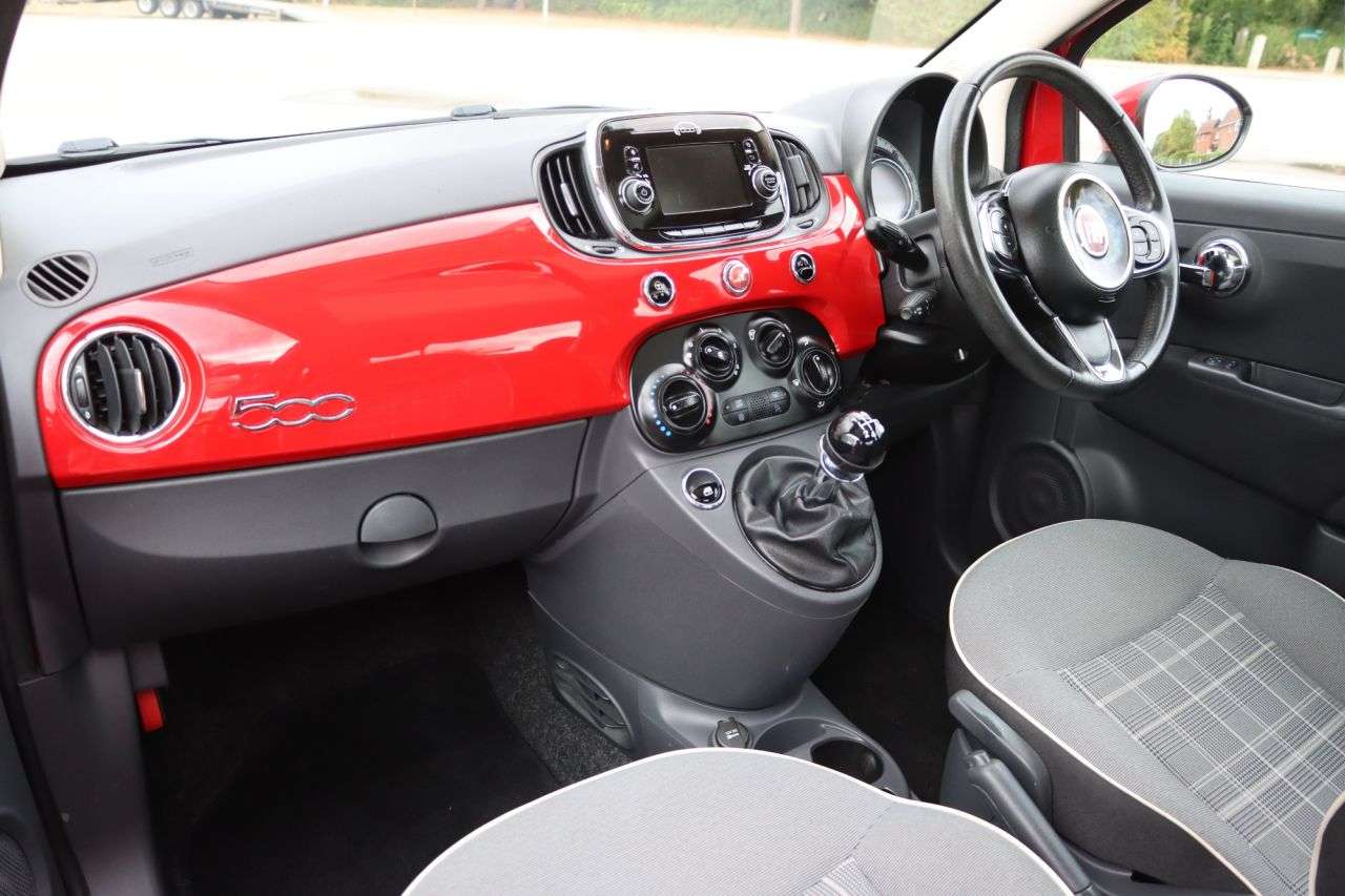2017 FIAT 500 2017 FIAT 500