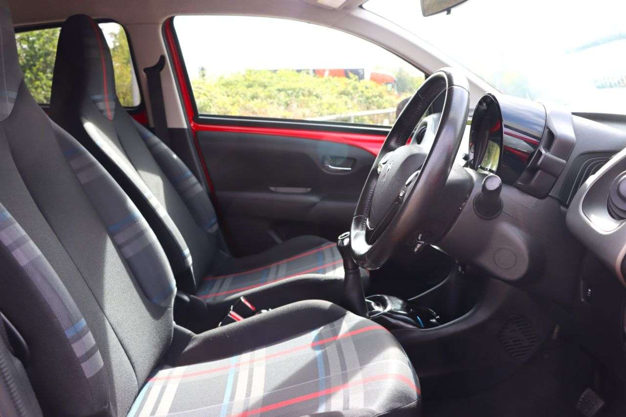 2016 PEUGEOT 108 2016 PEUGEOT 108