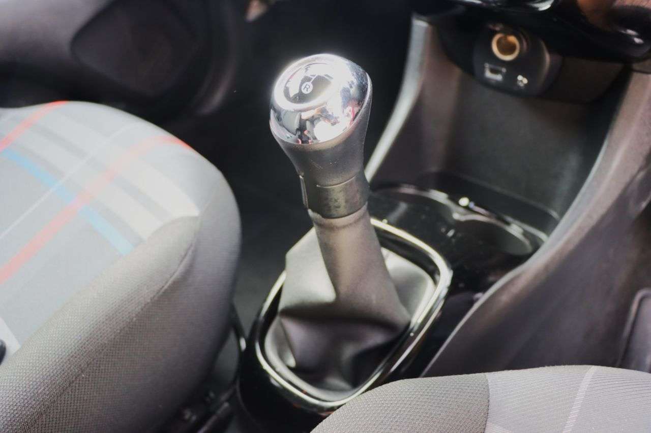 2016 PEUGEOT 108 2016 PEUGEOT 108