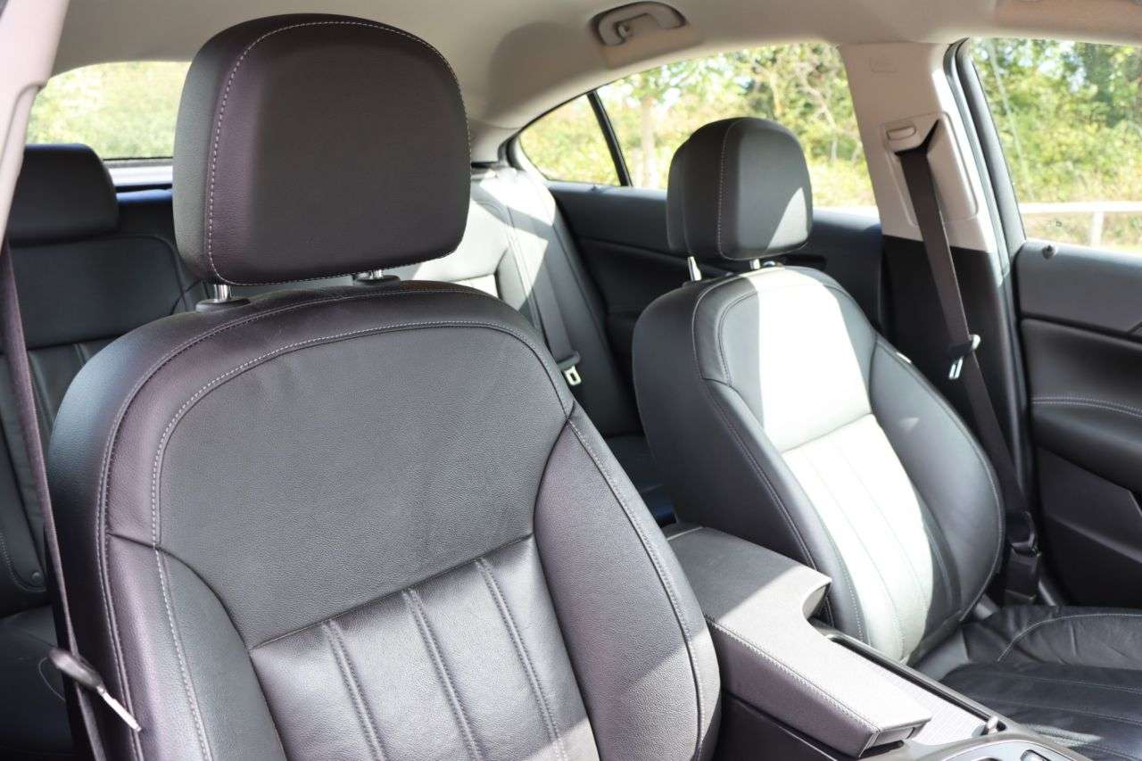2015 VAUXHALL INSIGNIA 2015 VAUXHALL INSIGNIA