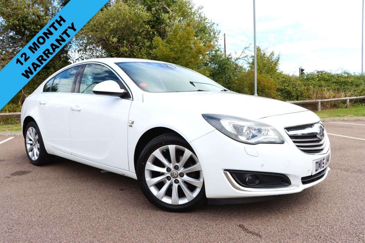 A 2015 VAUXHALL INSIGNIA 1.4i Turbo Elite Hatchback 5dr Petrol Manual Euro 6 (s/s) (140 ps) Just Ser A 2015 VAUXHALL INSIGNIA 1.4i Turbo Elite Hatchback 5dr Petrol Manual Euro 6 (s/s) (140 ps) Just Ser
