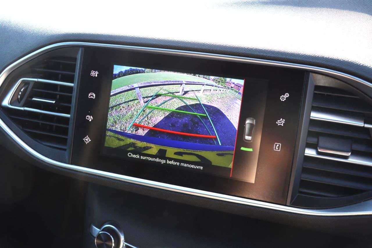 2015 PEUGEOT 308 2015 PEUGEOT 308