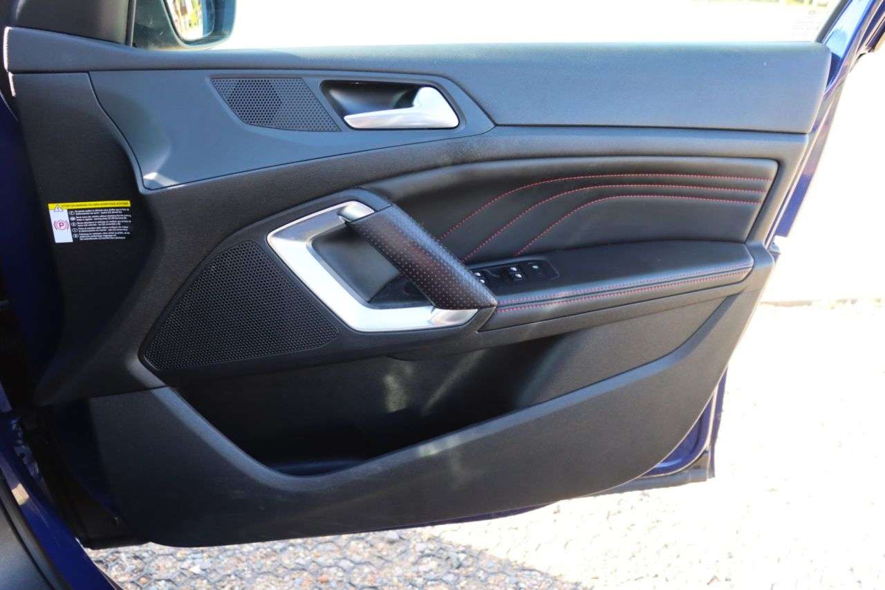 2015 PEUGEOT 308 2015 PEUGEOT 308