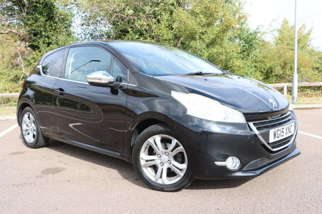 A 2015 PEUGEOT 208 1.2 VTi PureTech Allure Hatchback 3dr Petrol Manual Euro 6 (82 ps) Just Ser A 2015 PEUGEOT 208 1.2 VTi PureTech Allure Hatchback 3dr Petrol Manual Euro 6 (82 ps) Just Ser