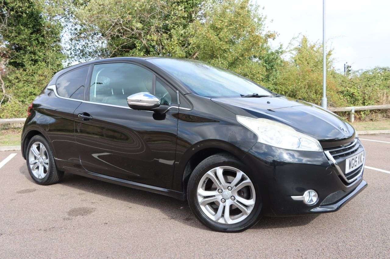 A 2015 PEUGEOT 208 1.2 VTi PureTech Allure Hatchback 3dr Petrol Manual Euro 6 (82 ps) Just Ser A 2015 PEUGEOT 208 1.2 VTi PureTech Allure Hatchback 3dr Petrol Manual Euro 6 (82 ps) Just Ser