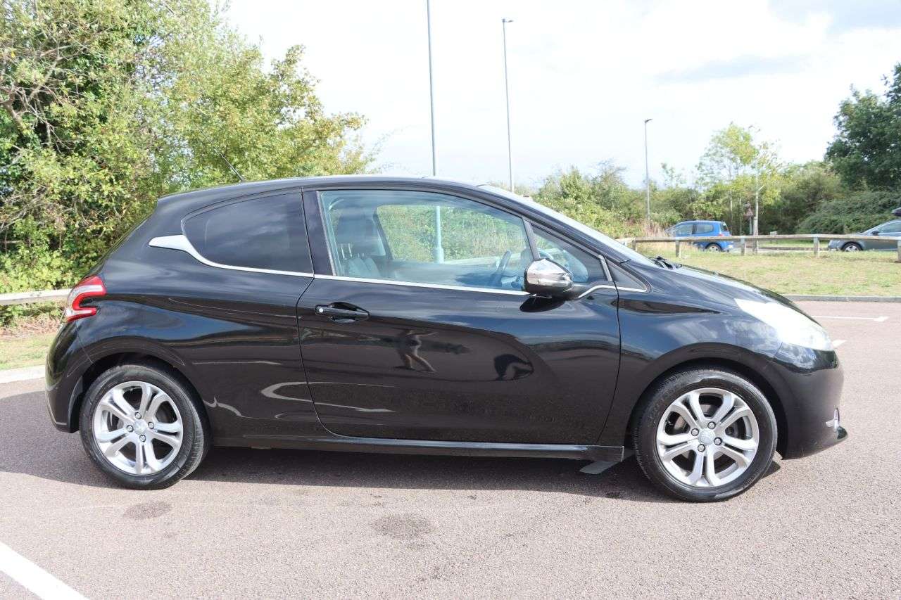 2015 PEUGEOT 208 2015 PEUGEOT 208
