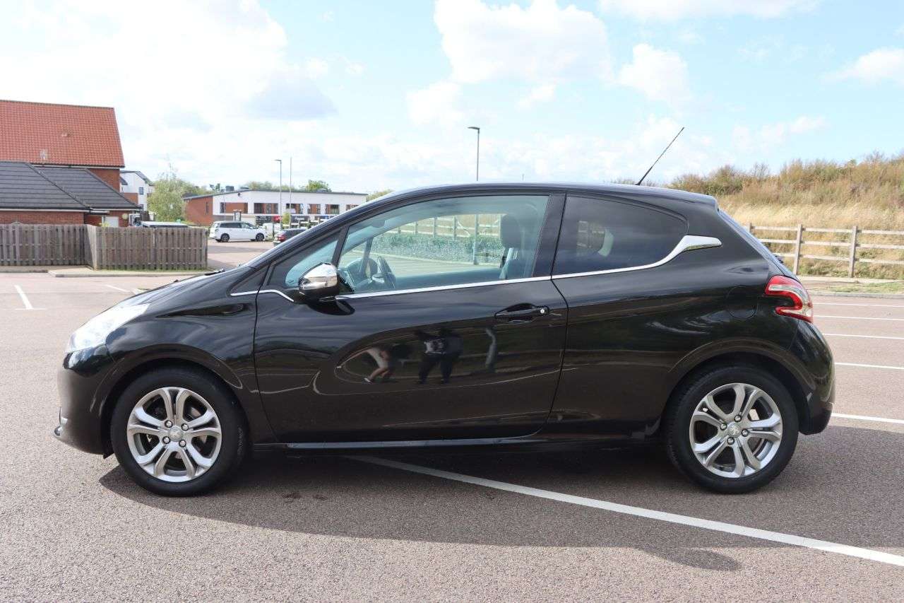 2015 PEUGEOT 208 2015 PEUGEOT 208