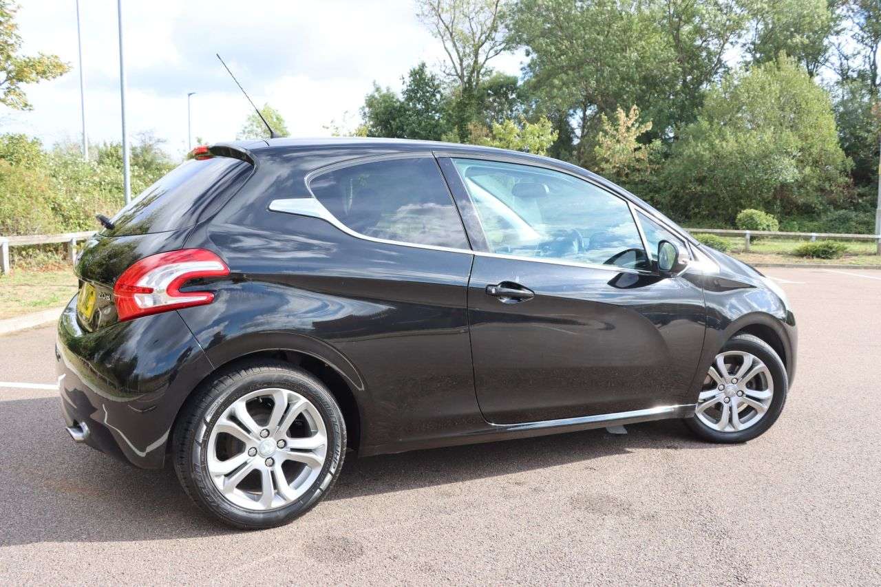 2015 PEUGEOT 208 2015 PEUGEOT 208