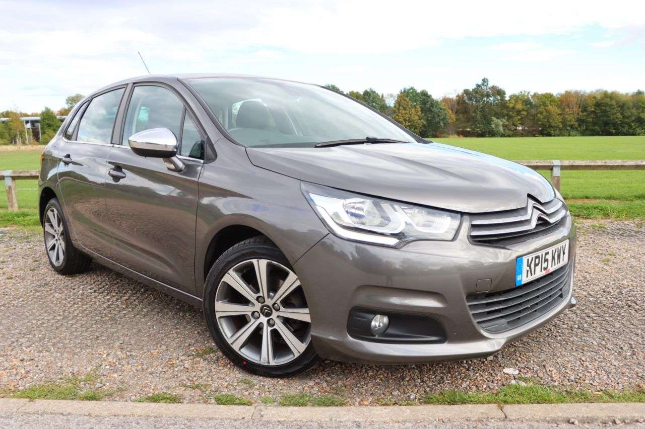 A 2015 CITROEN C4 1.6 BlueHDi Flair Hatchback 5dr Diesel Manual Euro 6 (s/s) (120 ps) Just Se A 2015 CITROEN C4 1.6 BlueHDi Flair Hatchback 5dr Diesel Manual Euro 6 (s/s) (120 ps) Just Se